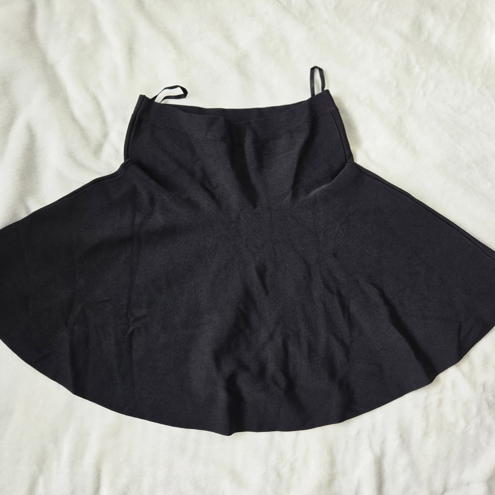 BCBGMaxAzria Elegant and Flirty Black Women's Mini Skirt